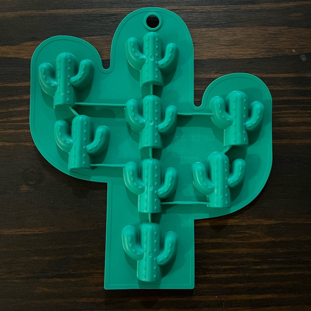 Cactus Silicone Ice Cube Tray - Green